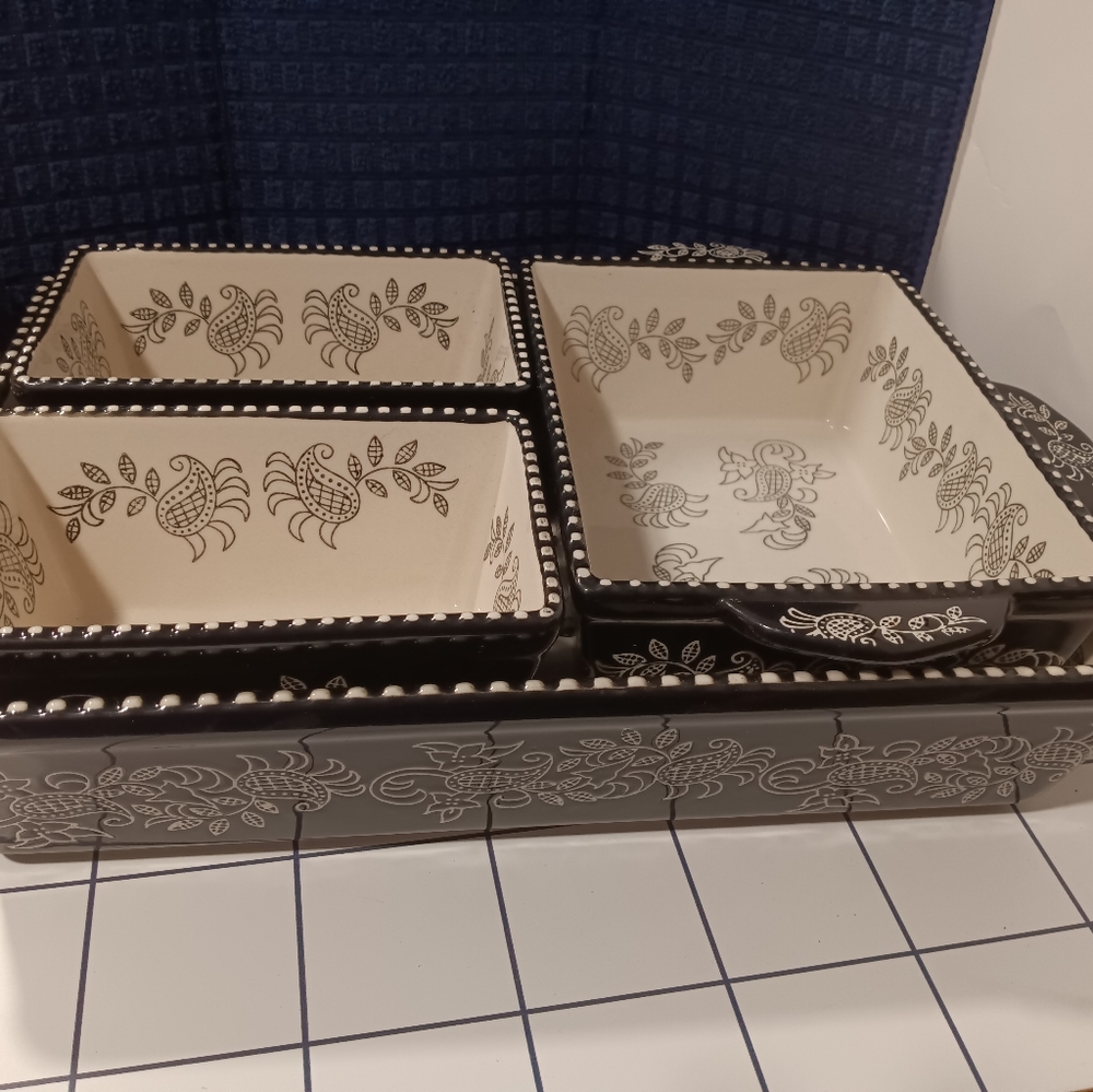 Black Paisley Ceramic 4-Piece Bakeware Set Serving Set for